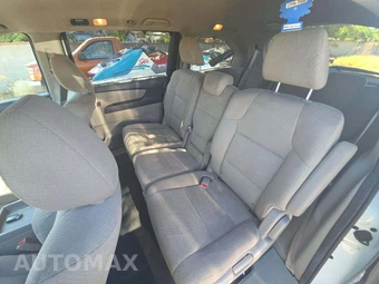 2017 Honda Odyssey SE 118.1" WB - miniatura 13