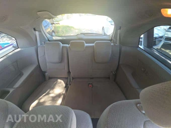 2017 Honda Odyssey SE 118.1" WB - miniatura 14