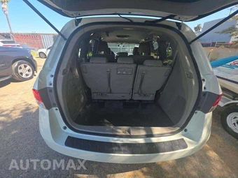 2017 Honda Odyssey SE 118.1" WB - miniatura 15