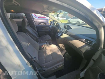 2017 Honda Odyssey SE 118.1" WB - miniatura 19