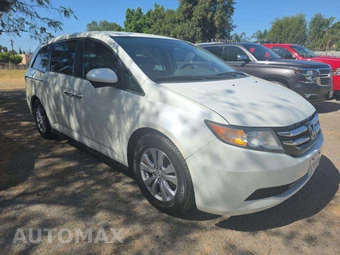 2017 Honda Odyssey SE 118.1" WB - miniatura 4