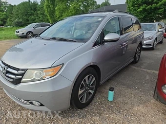 2017 Honda Odyssey Touring 118.1" WB