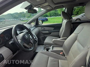 2017 Honda Odyssey Touring 118.1" WB – miniatura 13