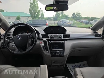 2017 Honda Odyssey Touring 118.1" WB – miniatura 14