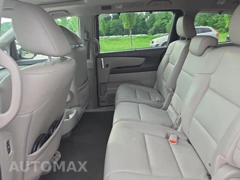 2017 Honda Odyssey Touring 118.1" WB – miniatura 16