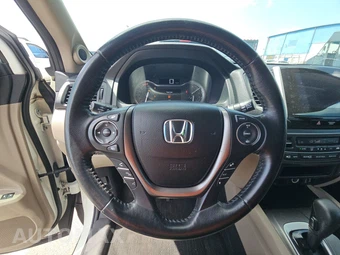 2017 Honda Pilot EX-L – miniatura 10