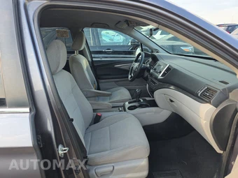 2017 Honda Pilot LX - miniatura 10