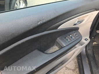 2017 Honda Pilot LX - miniatura 20