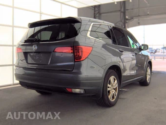 2017 Honda Pilot LX - miniatura 8