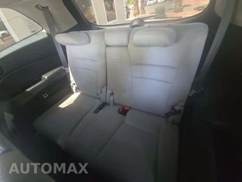 2017 Honda Pilot LX - miniatura 11