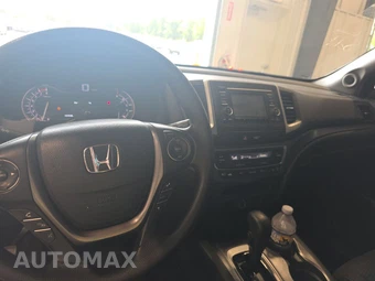 2017 Honda Pilot LX – miniatura 11