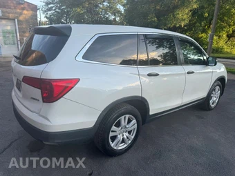 2017 Honda Pilot LX - miniatura 7