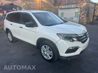 2017 Honda Pilot LX - miniatura 9