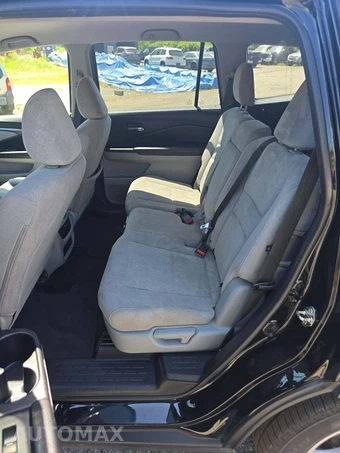 2017 Honda Pilot LX - miniatura 13