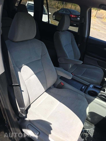 2017 Honda Pilot LX - miniatura 19