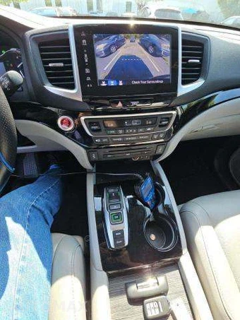 2017 Honda Pilot Touring – miniatura 10