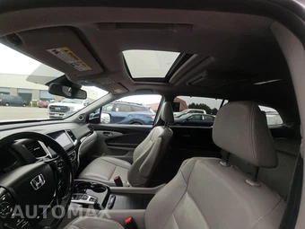 2017 Honda Pilot Touring – miniatura 18