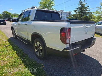 2017 Honda Ridgeline RTL-E Crew Cab Medium Bed - miniatura 2