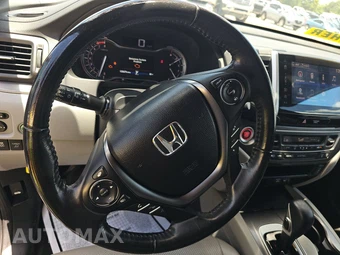 2017 Honda Ridgeline RTL-T Crew Cab Medium Bed - miniatura 10