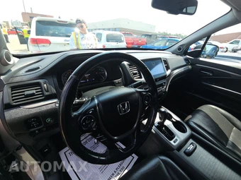 2017 Honda Ridgeline RTL-T Crew Cab Medium Bed - miniatura 11