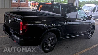 2017 Honda Ridgeline Sport Crew Cab Medium Bed - miniatura 4
