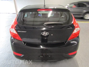 2017 Hyundai Accent SE Hatchback – miniatura 5
