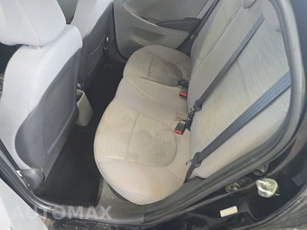 2017 Hyundai Accent SE Sedan - miniatura 13