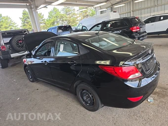 2017 Hyundai Accent SE Sedan - miniatura 6