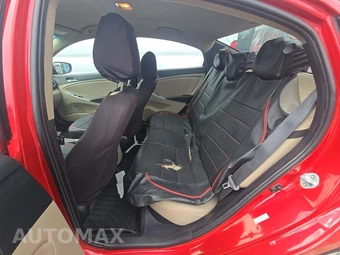 2017 Hyundai Accent Value Edition Sedan – miniatura 13