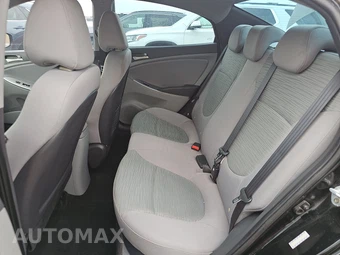 2017 Hyundai Accent Value Edition Sedan – miniatura 13