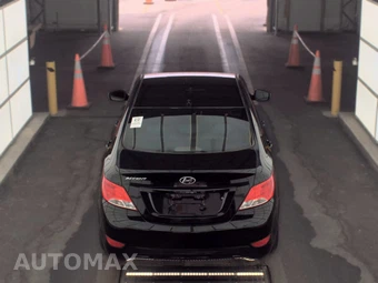 2017 Hyundai Accent Value Edition Sedan – miniatura 5