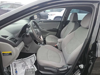 2017 Hyundai Accent Value Edition Sedan – miniatura 7