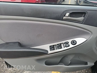 2017 Hyundai Accent Value Edition Sedan – miniatura 9