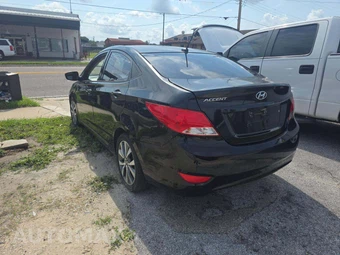 2017 Hyundai Accent Value Edition Sedan - miniatura 2