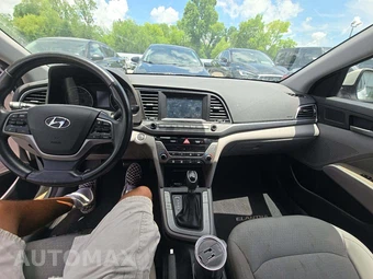 2017 Hyundai Elantra ECO Sedan – miniatura 10