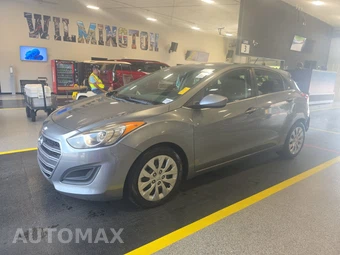 2017 Hyundai Elantra GT Hatchback - samochód z USA z aukcji Manheim, oferta Kup Teraz w AUTOMAX