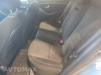 2017 Hyundai Elantra GT Hatchback - miniatura 13