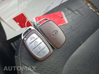 2017 Hyundai Elantra Limited Sedan - miniatura 8