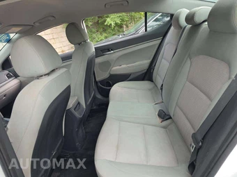 2017 Hyundai Elantra SE Sedan – miniatura 13