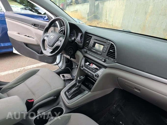2017 Hyundai Elantra SE Sedan – miniatura 19