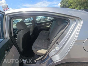 2017 Hyundai Elantra SE Sedan - miniatura 10