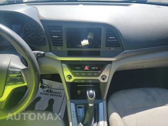 2017 Hyundai Elantra SE Sedan – miniatura 11