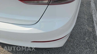 2017 Hyundai Elantra SE Sedan – miniatura 30