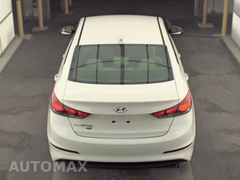 2017 Hyundai Elantra SE Sedan – miniatura 5