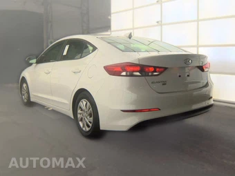 2017 Hyundai Elantra SE Sedan – miniatura 6