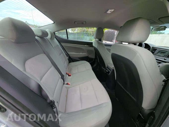 2017 Hyundai Elantra SE Sedan – miniatura 13