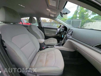 2017 Hyundai Elantra SE Sedan – miniatura 15