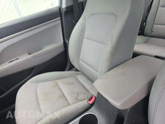 2017 Hyundai Elantra SE Sedan – miniatura 18