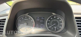 2017 Hyundai Elantra SE Sedan - miniatura 12