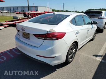 2017 Hyundai Elantra SE Sedan – miniatura 4